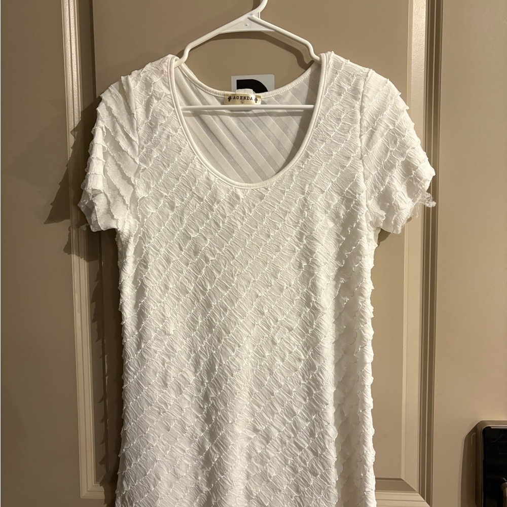 Elegant White Textured Women's Top